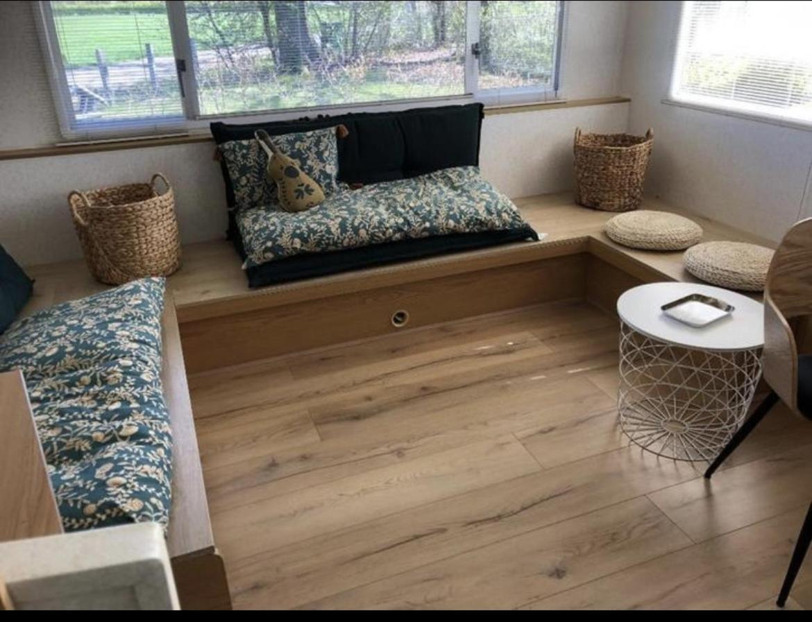 Tiny House In De Wei Hotel โฮลเตน ภายนอก รูปภาพ